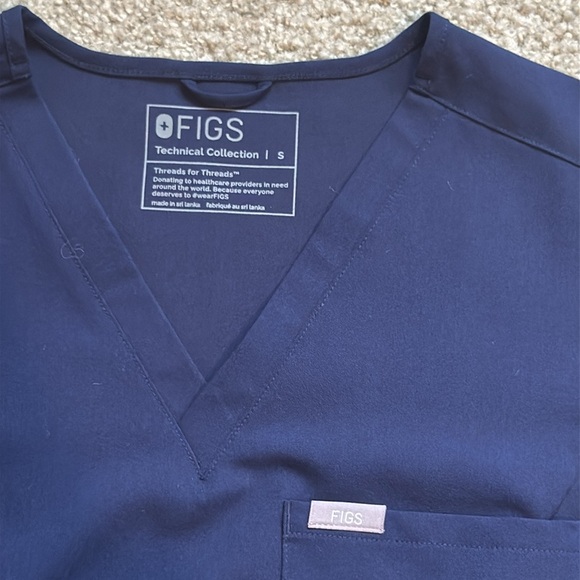 Figs Slim Catarina One Pocket scrub top navy blue small - Picture 3 of 5